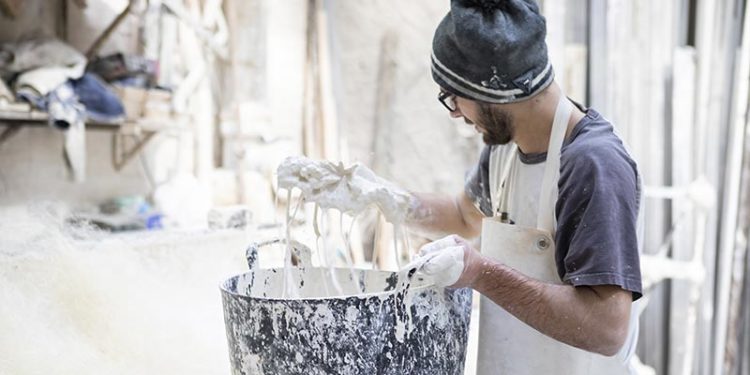 Staffeur ornemaniste un métier de la Maison Rouveure Marquez