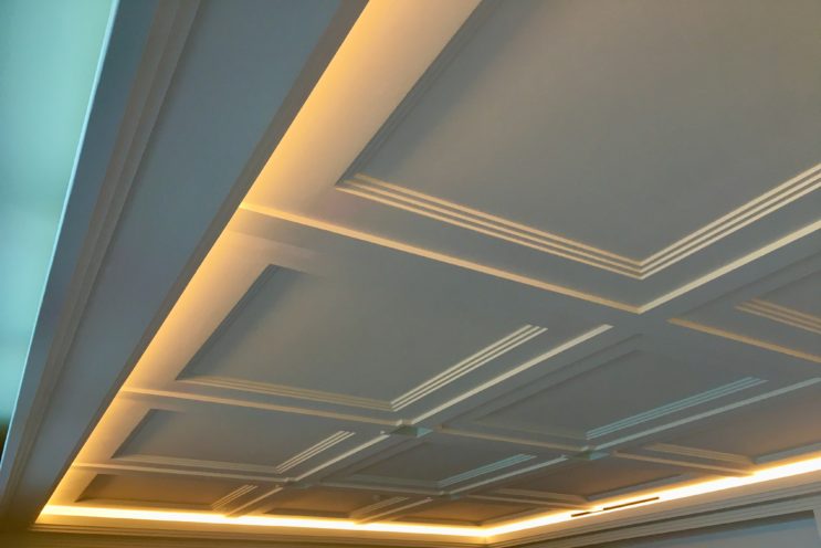 Lighting cornices, fibrous plaster ceiling for the renovation of an apartment in Florida by our team
