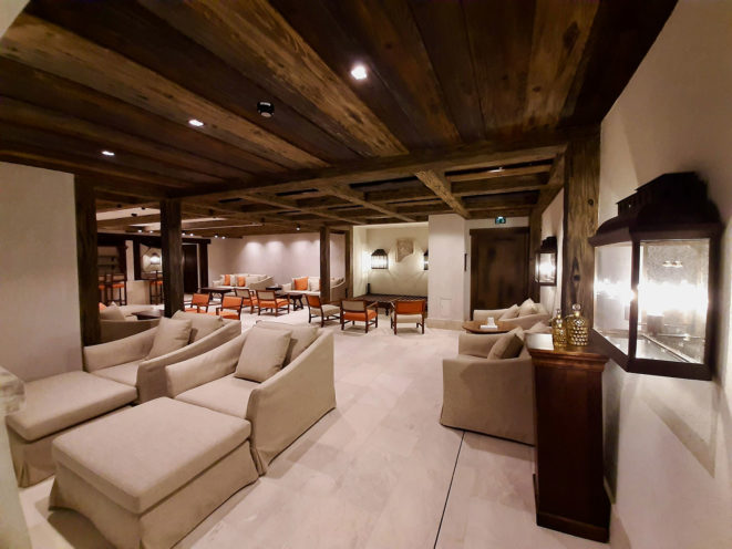 Imitation wood ceiling in the Guerlain spa at the Mademoiselle hotel of the Airelles group