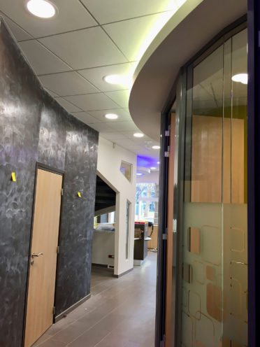 Design decoration with dropped ceilings and lighting details for a bank branch