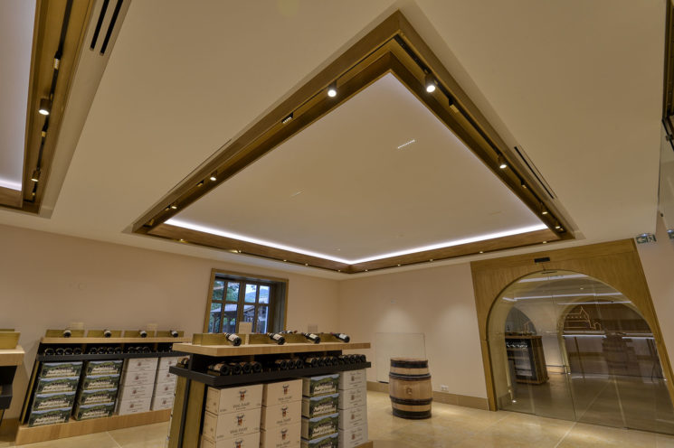 Museum store - Caveau of the Château Guigal with ceiling made of fibrous plaster