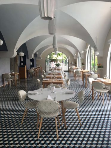 Renovation of the luxury hotel Couvent des Minimes in Mane