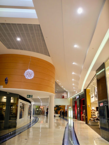 Project know-how fibrous plaster and ceilings - Shopping center