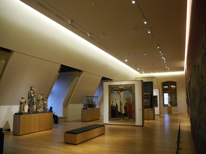 Fibrous plaster ceiling with light integration for the renovation of the Beaux Arts Museum of Dijon