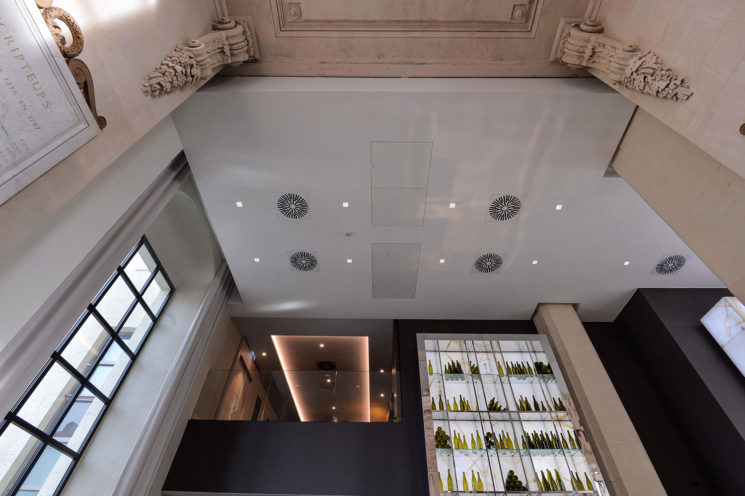 Mono acoustic ceilings with light integration for the restoration of the Hôtel Dieu