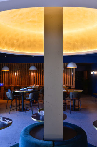 Elements made of fibrous plaster like lampshade for the decoration of the restaurant Double 7 in Dardilly