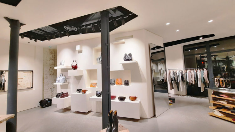 Layout of the Isabel Marant boutique in Lille with the installation of ceilings made of fibrous plaster and shelves