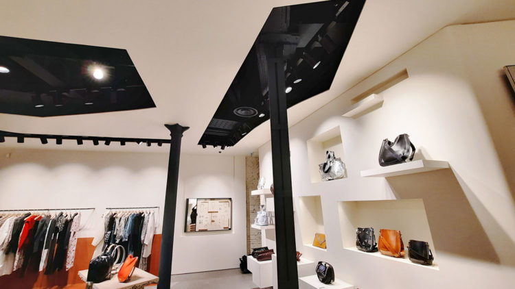 Layout of the Isabel Marant store in Lille with the installation of ceilings made of fibrous plaster and shelves