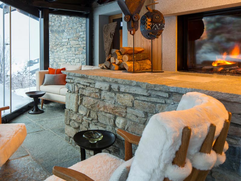 Décoration d'une des chambres de l'hôtel Four Seasons à Megève