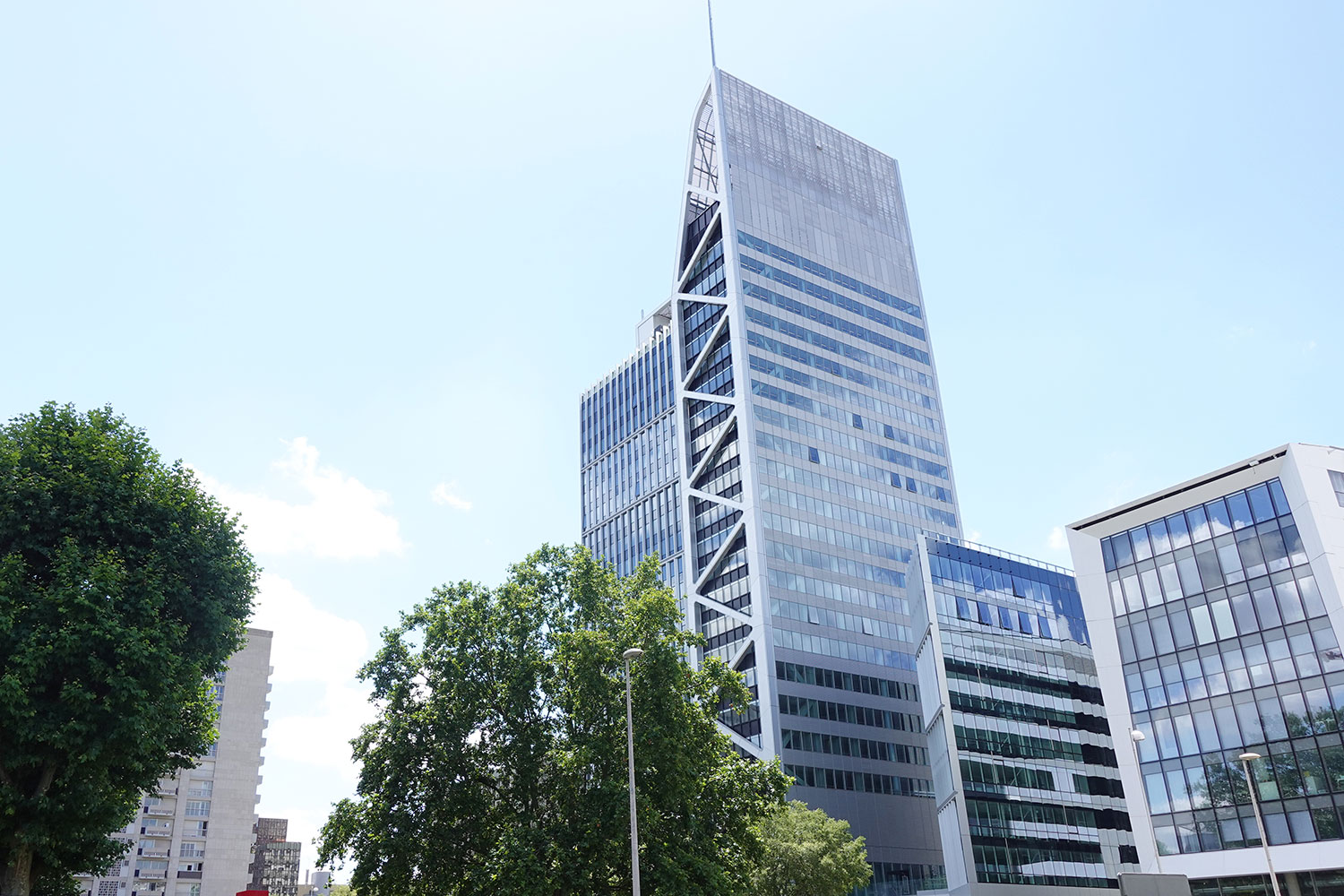 Tour silex 2 gratte ciel du quartier d'affaires de part dieu
