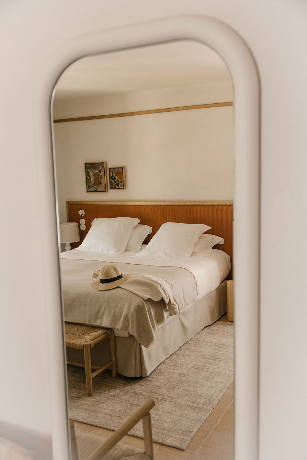 Création en staff pour la décoration intérieur de l'hôtel Capelongue à Bonnieux