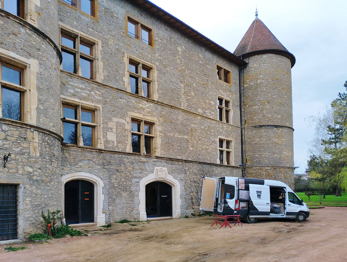 Rénovation intérieure du Château de Tanay par Rouveure Marquez