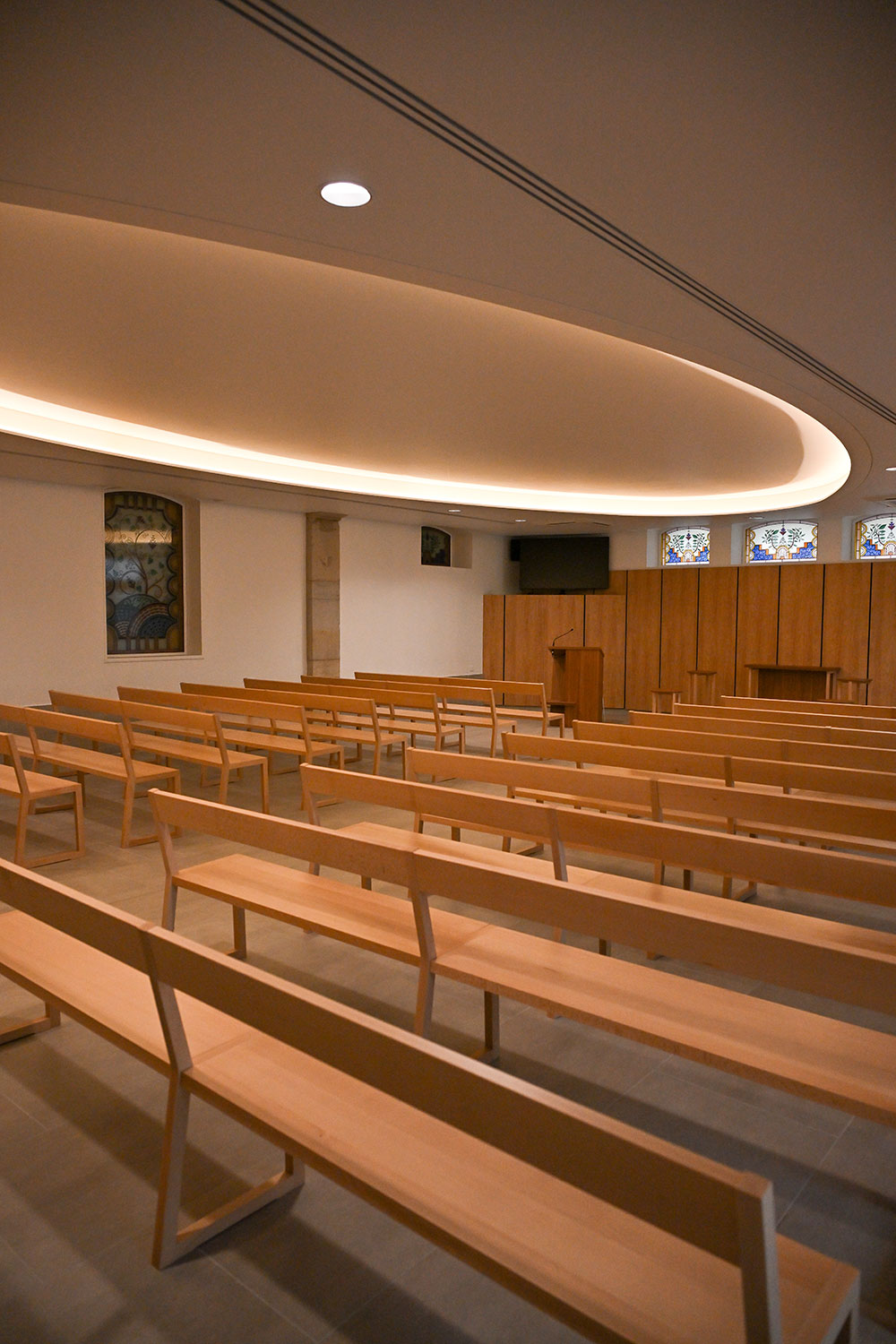 Décoration de plafonds lumineux pour la salle de cérémonie du Pole funéraire public